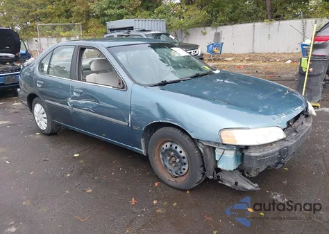 2001 Nissan Altima Gxe from USA, damaged, VIN 1N4DL01D01C126889